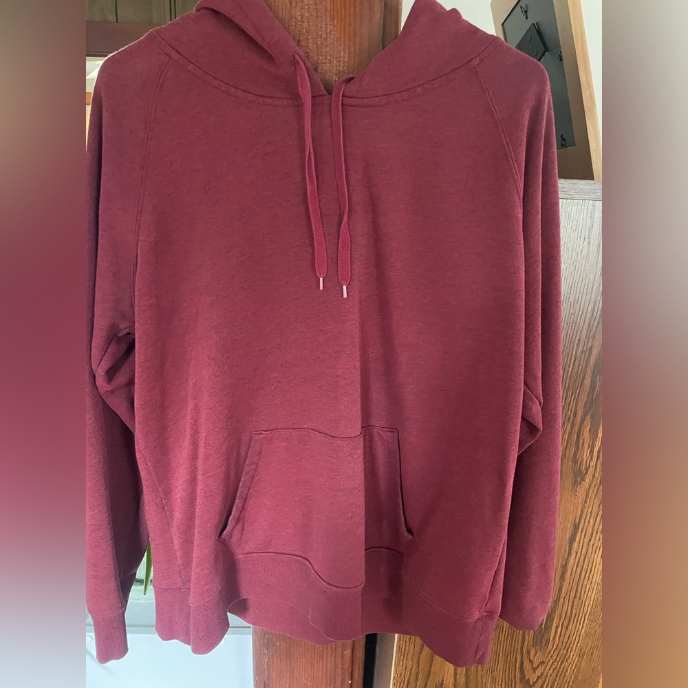 Women’s sweatshirt